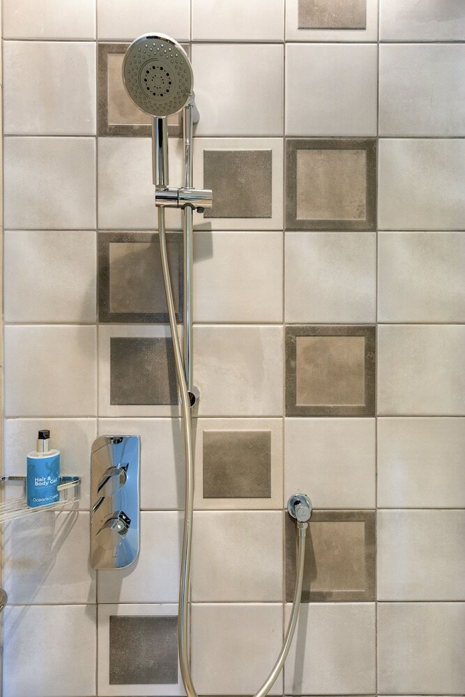 Фото Ocean's Creek Beach Hotel