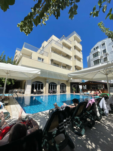 Karen Hotel