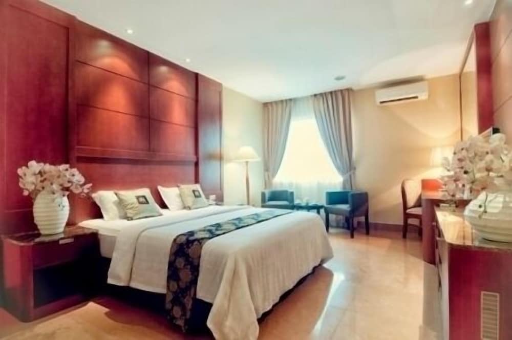 Фото Grand Sakura Hotel