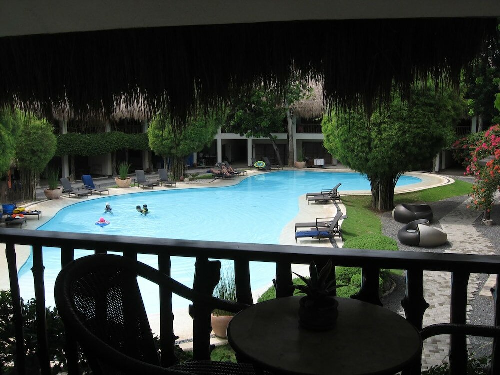 Фото Bluewater Maribago Beach Resort