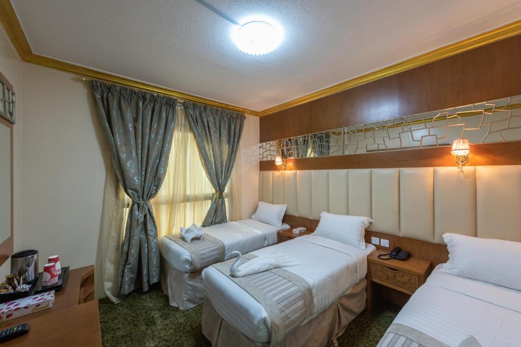 Фото Grand Zowar