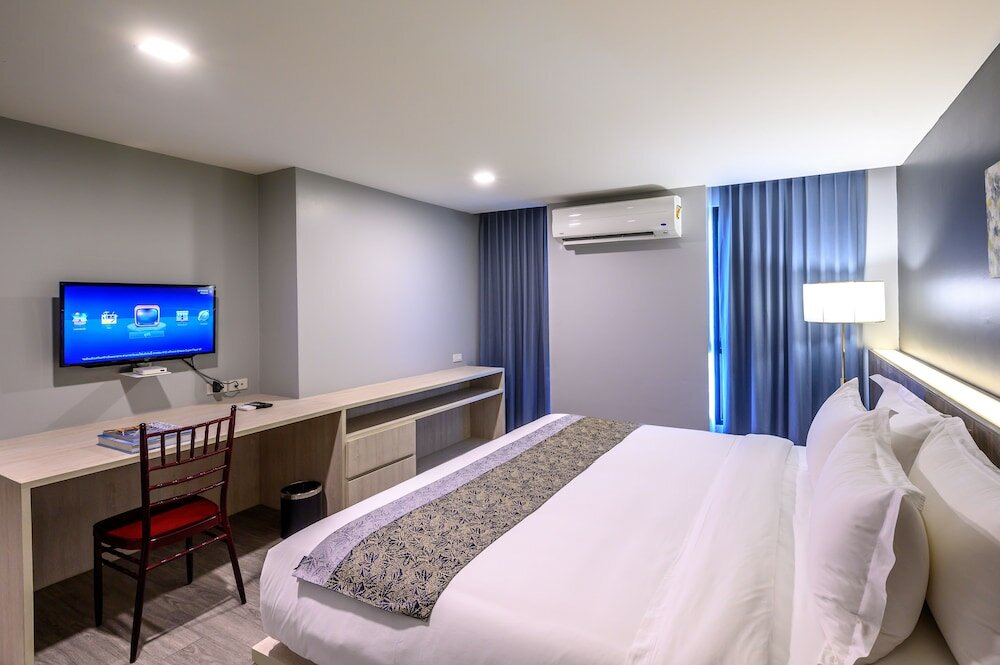 Фото Iwish Hotel