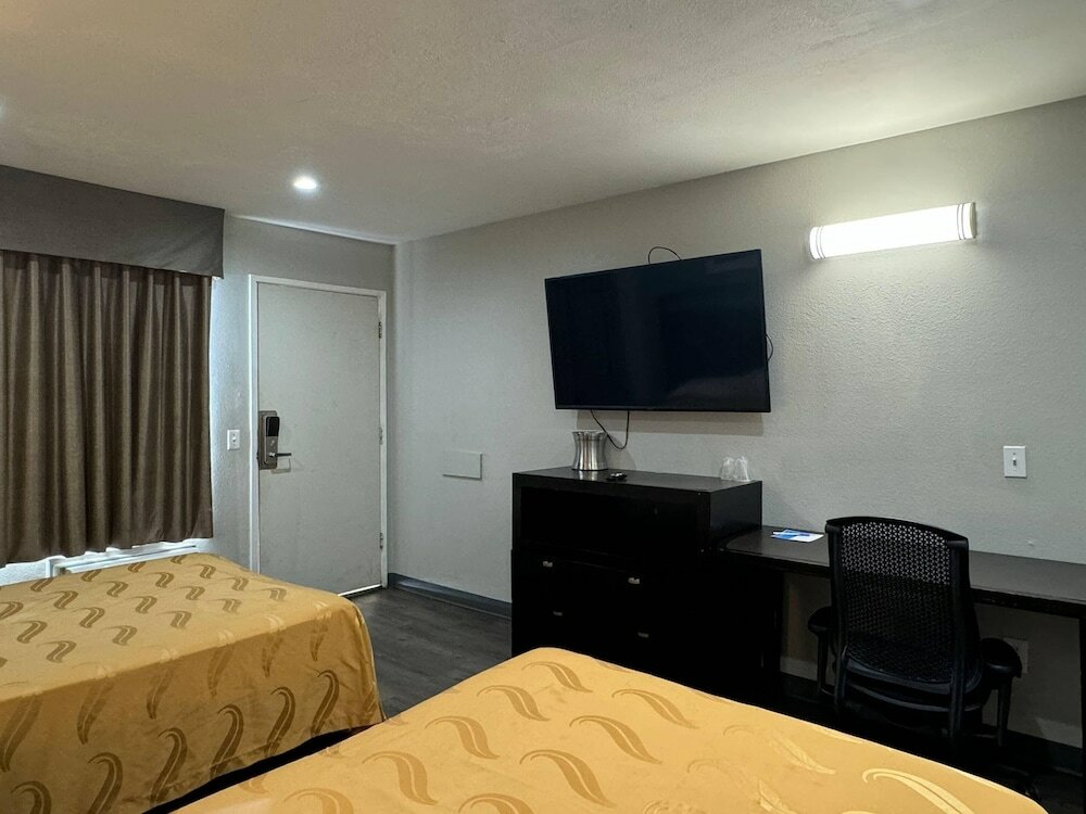 Фото El Cajon Inn & Suites