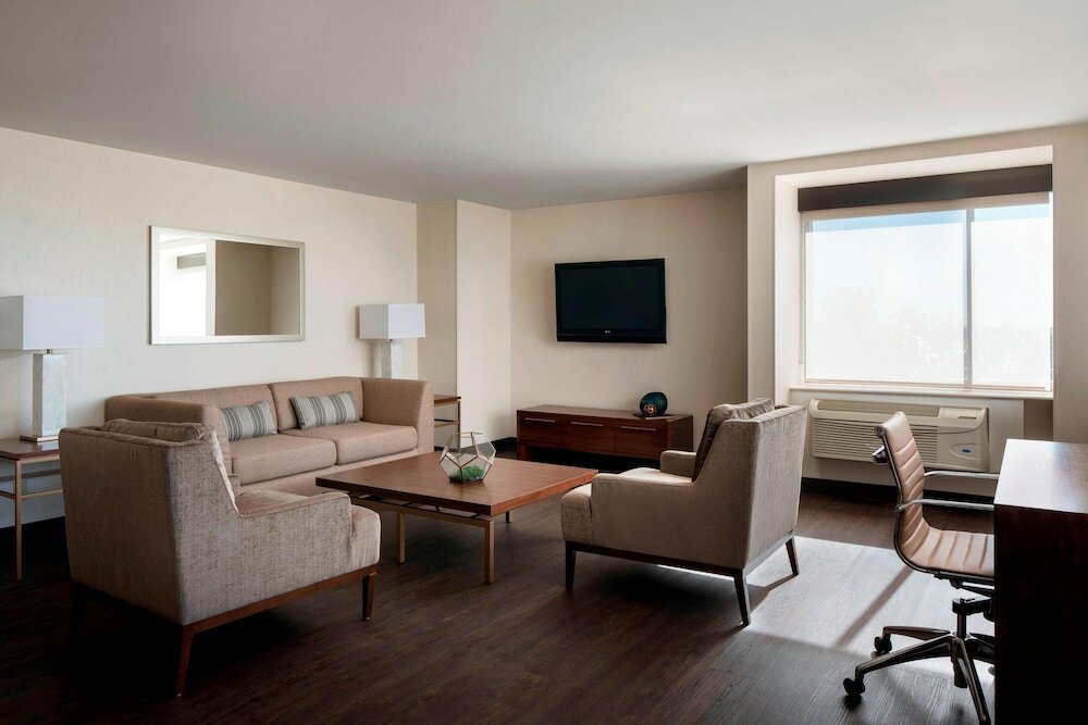 Фото Fullerton Marriott at California State University