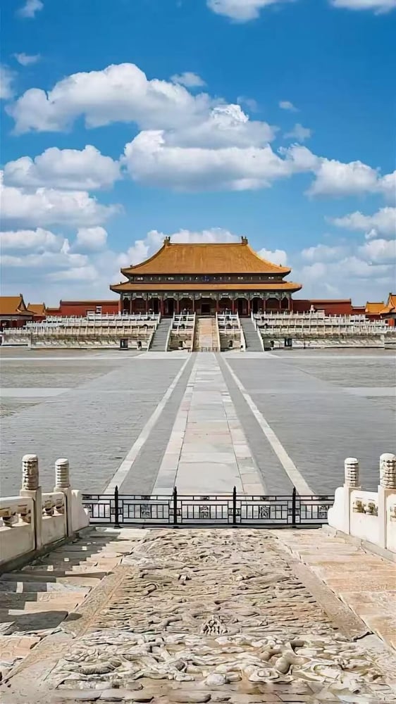 Фото Nostalgia Hotel Beijing Yonghe Lama Temple