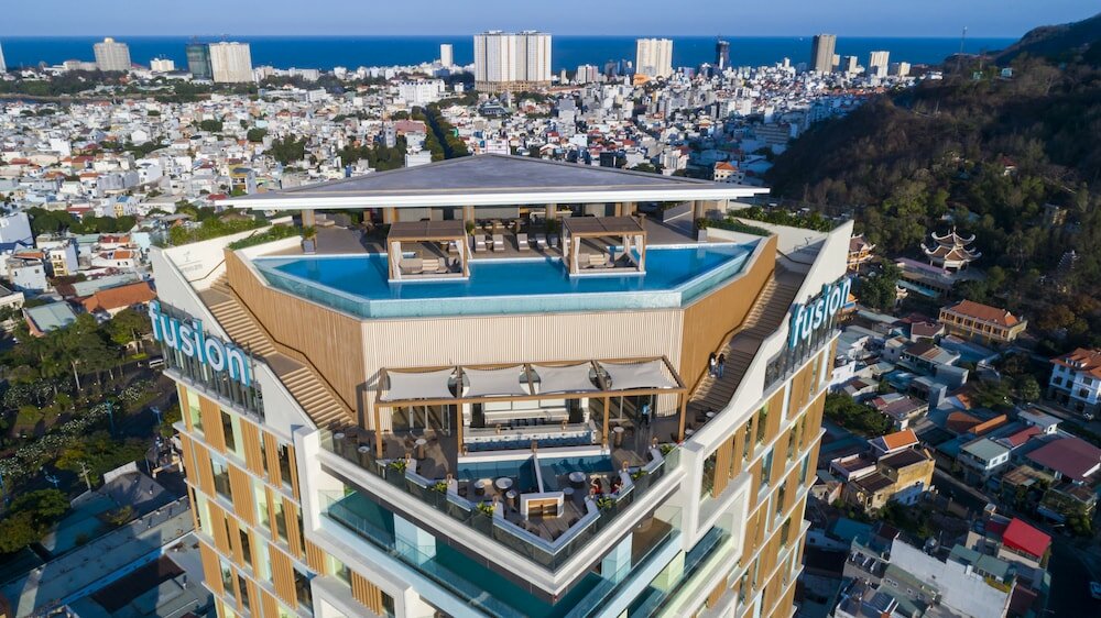 Фото Fusion Suites Vung Tau