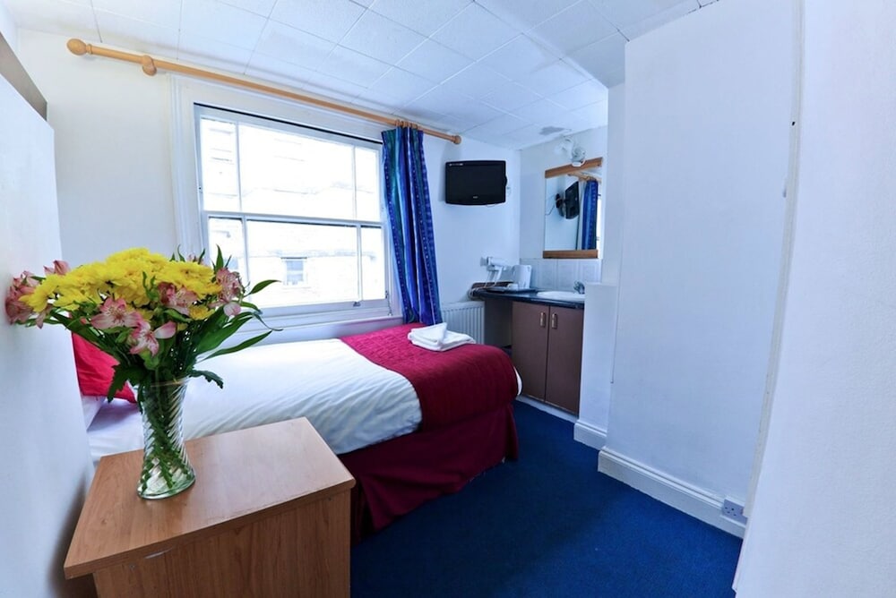 Фото Whiteleaf Hotel