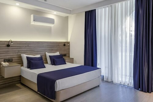 Гостиница Side Square Hotel в Сиде