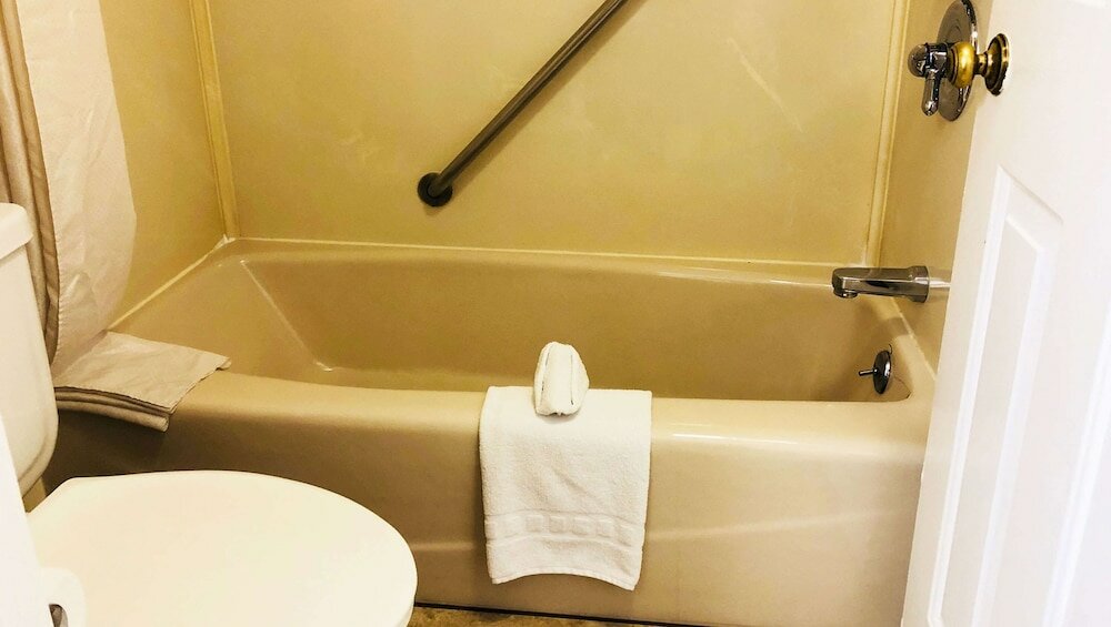 Фото Dynasty Suites Hotel Riverside