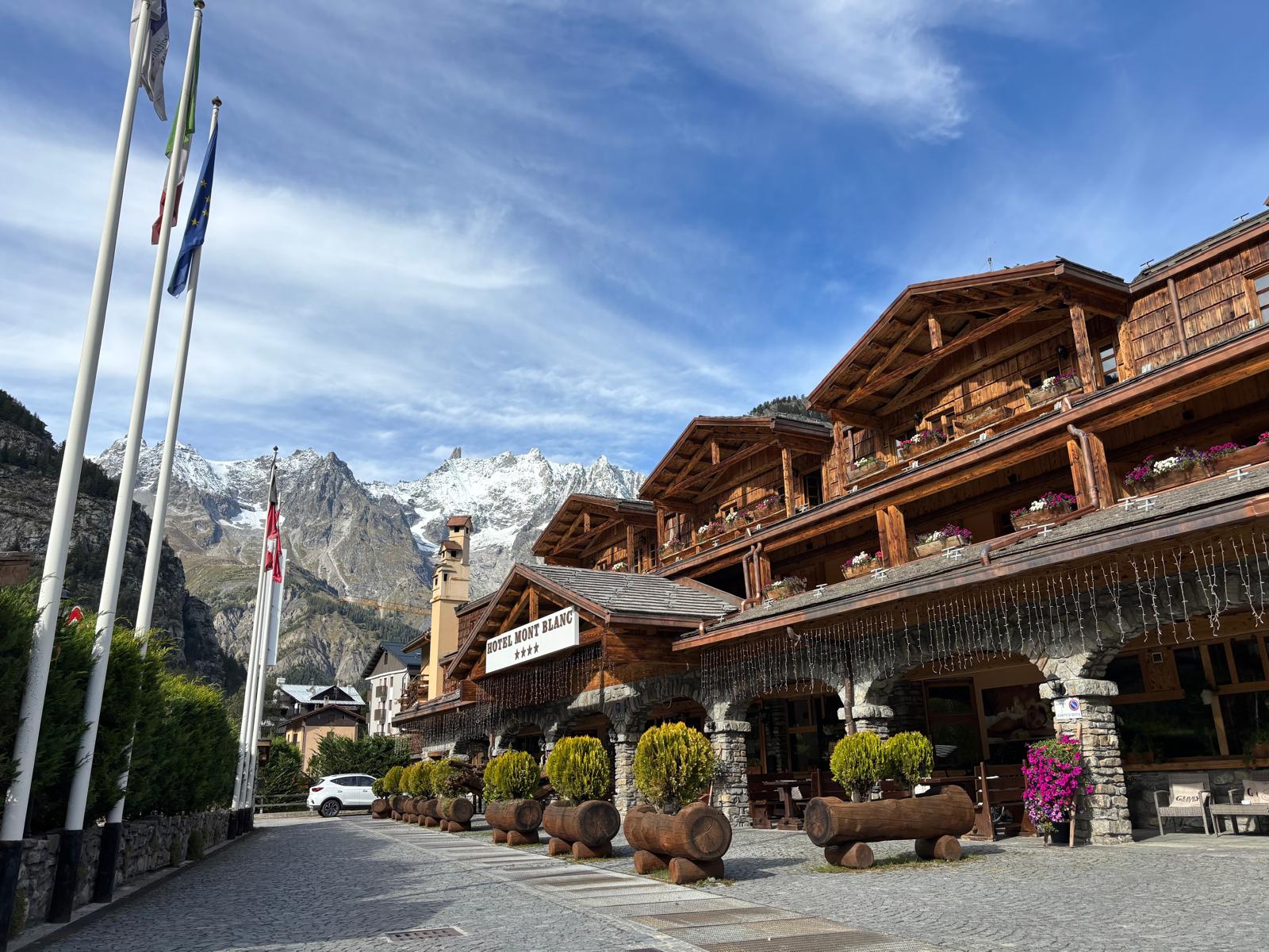 Фото iH Hotels Courmayeur Mont Blanc Resort