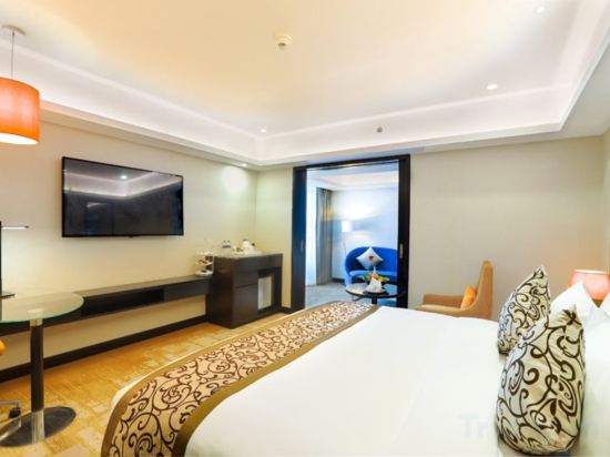 Фото Grand Sylhet Hotel & Resort