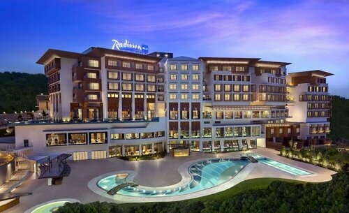 Гостиница Radisson Blu Hotel & SPA, Istanbul Tuzla в Пендике