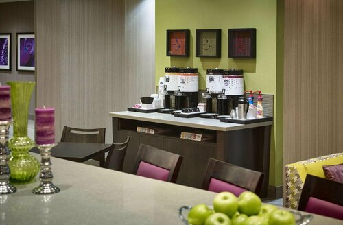 Гостиница Hampton Inn by Hilton Sarnia/Point Edward в Сарнии