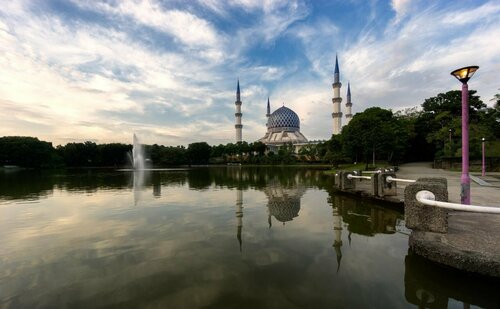 Внешний вид отеля Acappella Suite Hotel в Шах-Аламе, фото 5