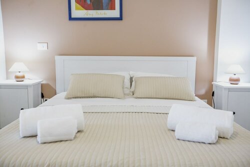 Гостиница Belvedere Rent Rooms в Кампофеличе-ди-Рочелле