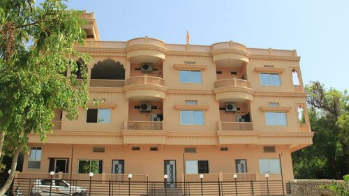 Hotel Raj Palace