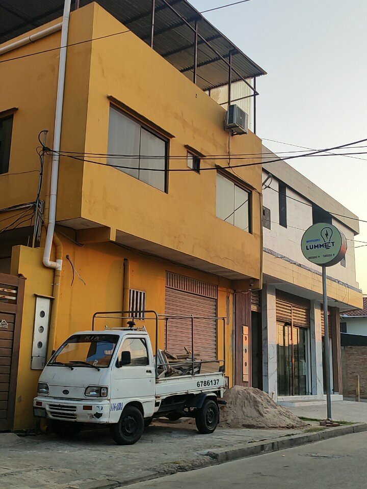 Wholesale company Lummet, Santa Cruz de la Sierra, photo