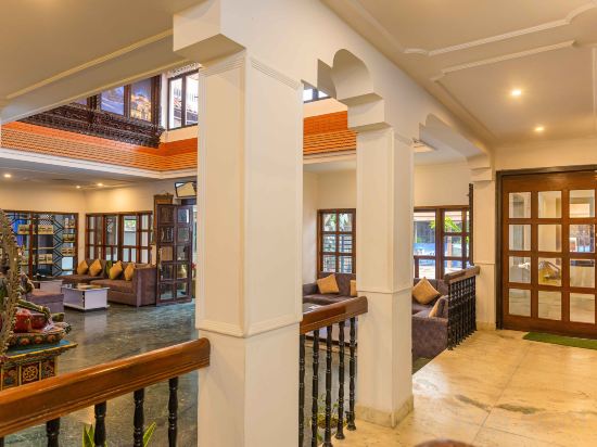 Фото Kathmandu Business Hotel