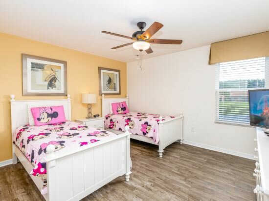 Фото Fantastic 4br 3ba with Pvt Pool with Lake view near to Disney