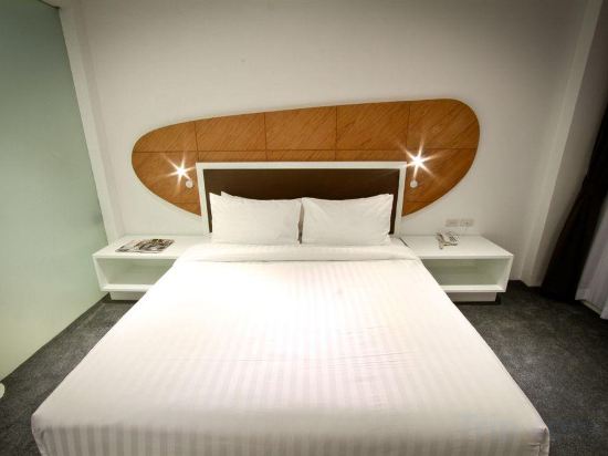 Фото Hotel Icon Bangkok Sukhumvit 2