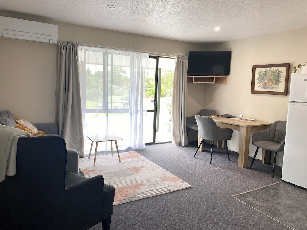 Фото Heritage Park Lodge