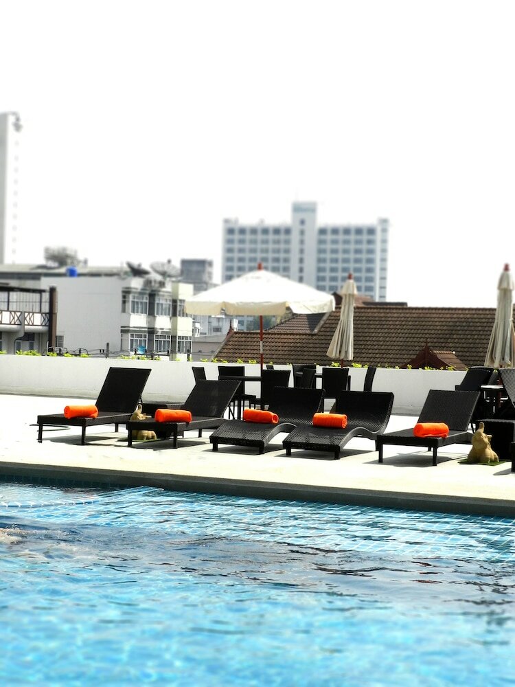 Фото Movenpick Suriwongse Hotel Chiang Mai