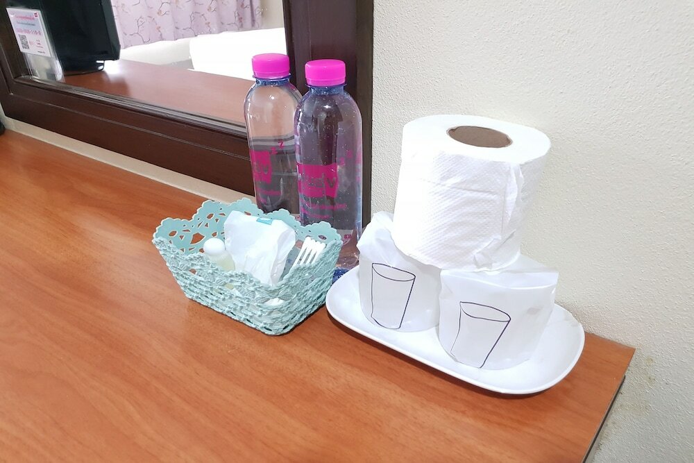 Фото PoonSook Resident Hotel