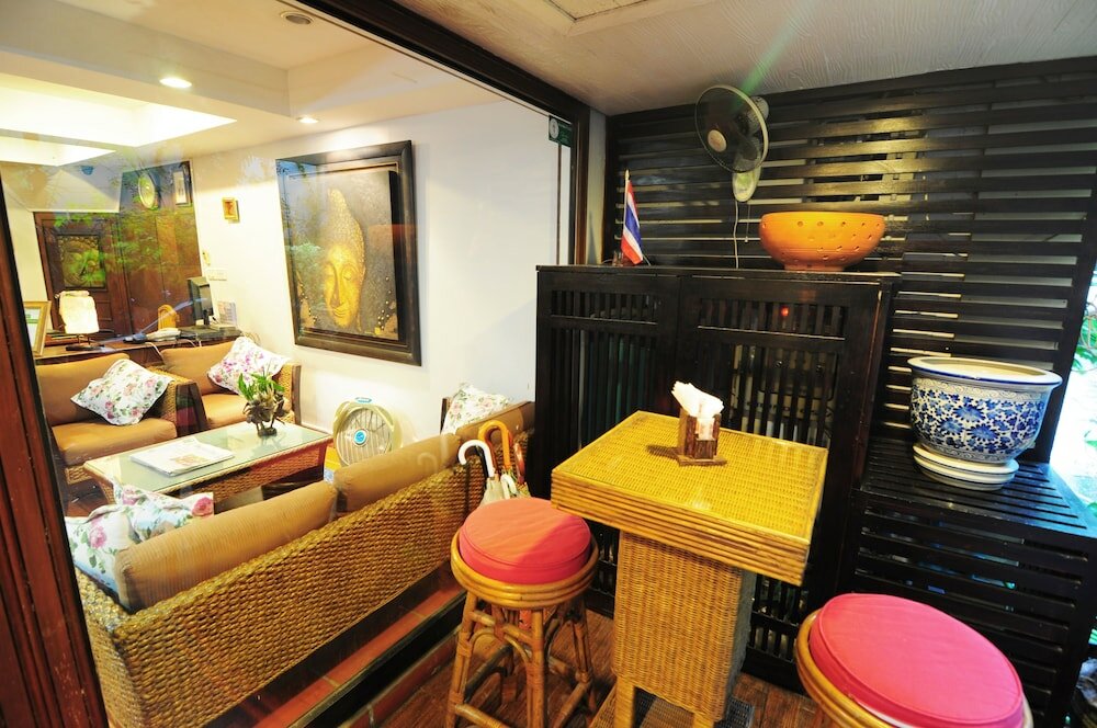 Фото Baan Sukhumvit Soi 20