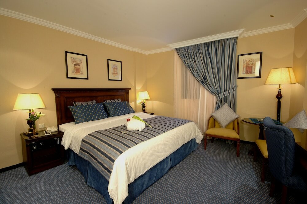 Фото Crowne Plaza Riyadh Palace