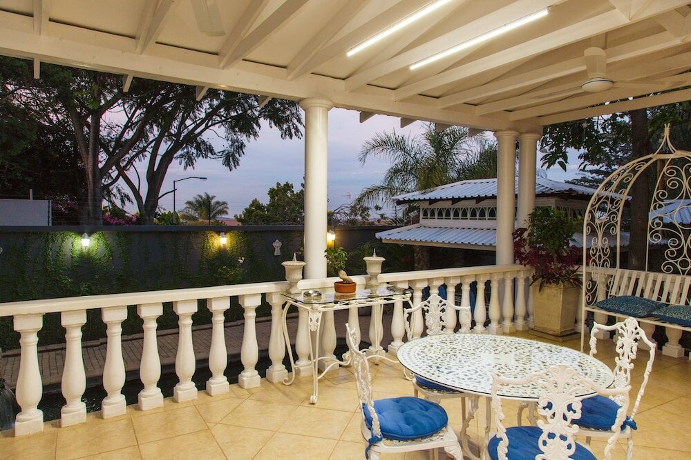 Фото The Angel’s Place Boutique Hotel