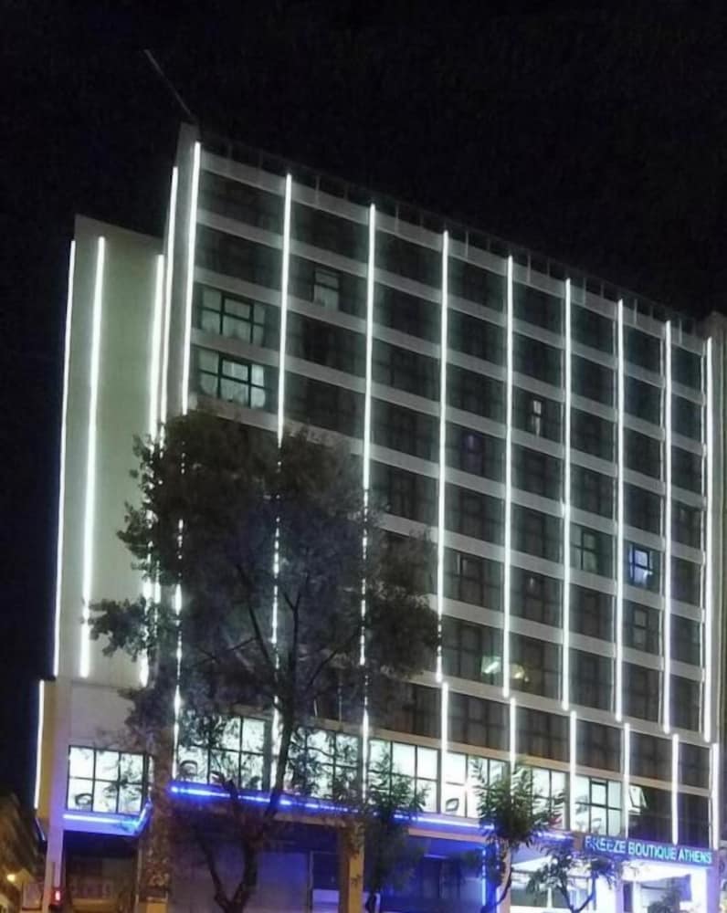 Фото Breeze Boutique Hotel