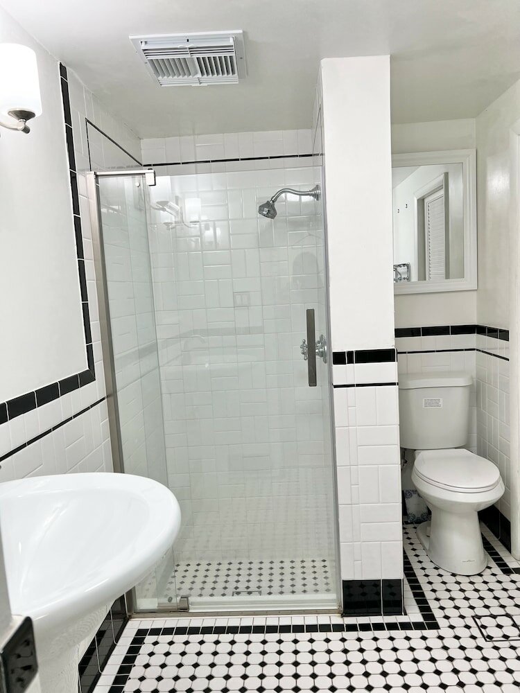 Фото Miami Beach HomeStay