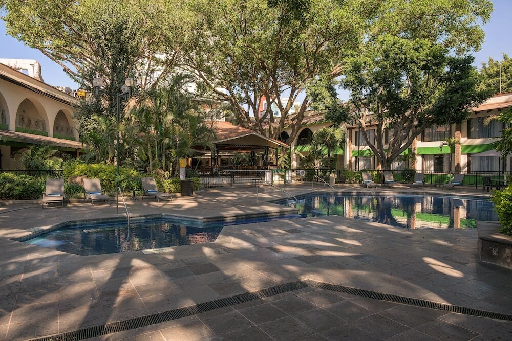 Фото Holiday Inn Guadalajara Expo