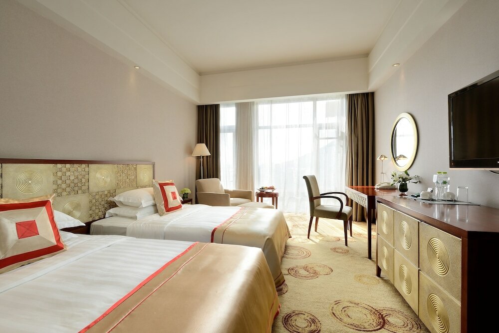 Фото Ramada Plaza Taian