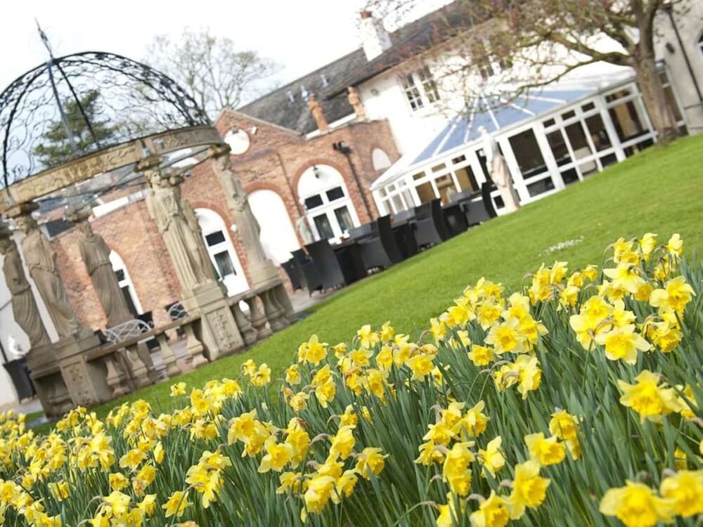 Hotel Wrexham Llyndir Hall Hotel, Wrexham County Borough, photo