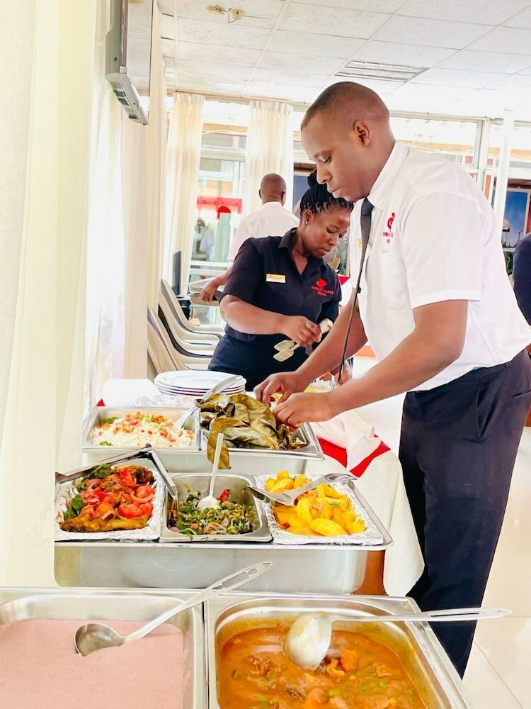 Фото Eureka Place Hotel