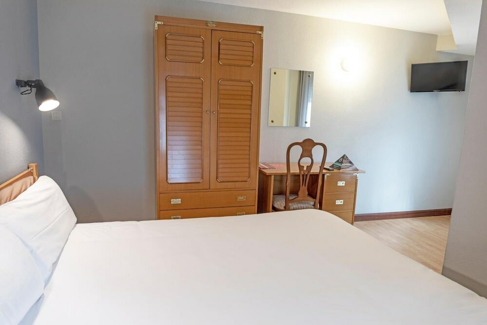 Фото Hostal Alda Palencia Plaza