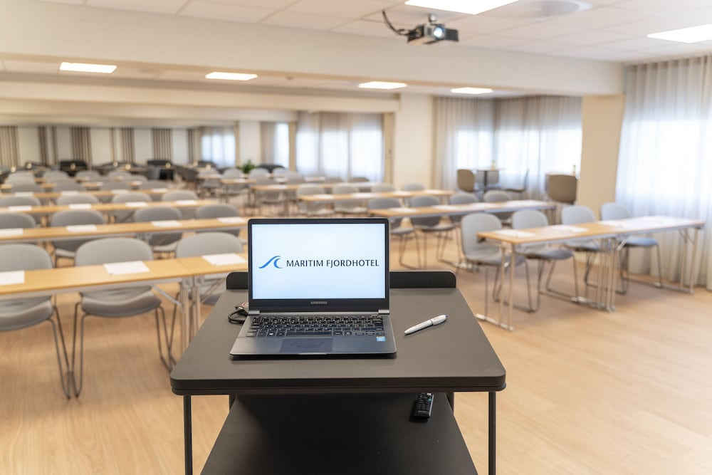 Фото Maritim Fjordhotell