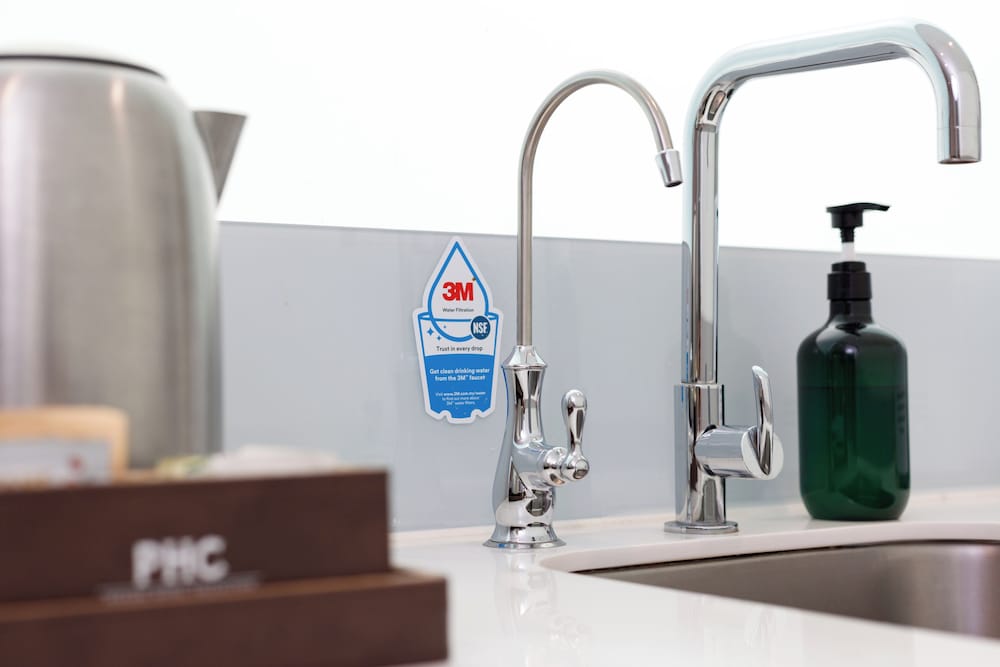 Фото Macallum Central Hotel by Phc