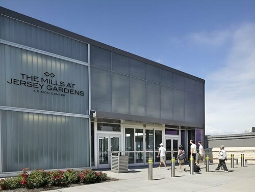 Гостиница Crowne Plaza Newark Airport, an Ihg Hotel в Элизабет