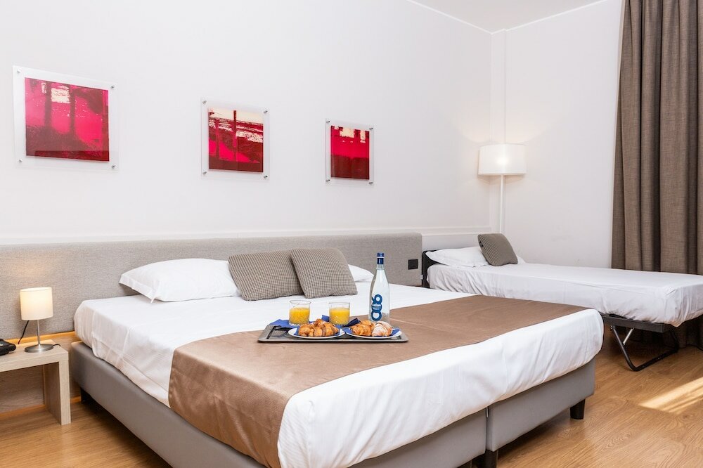 Фото Helios Hotel Monza