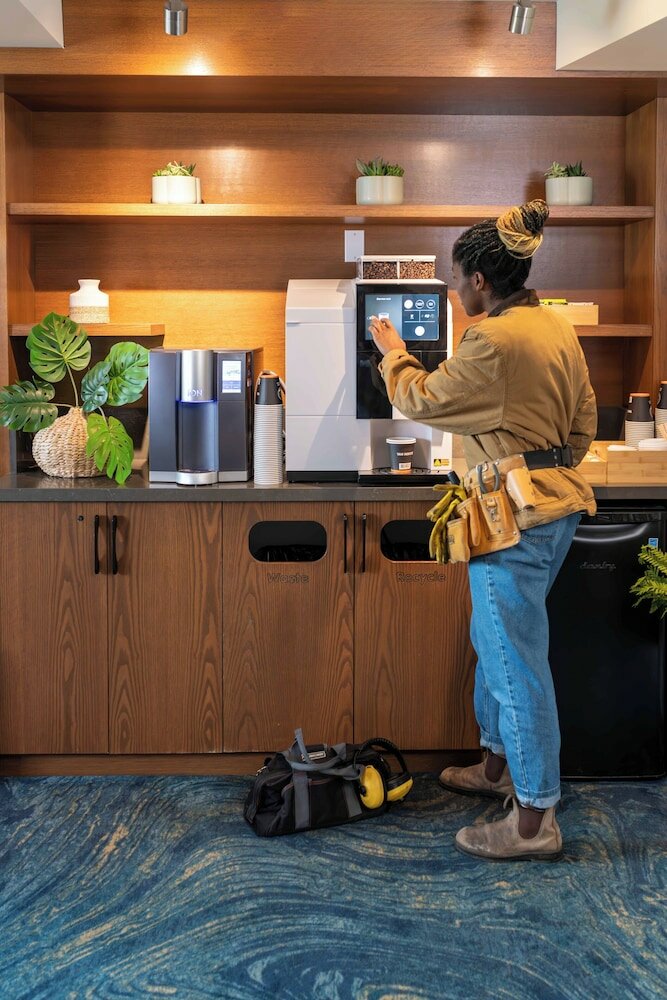 Фото Accent Inns Kelowna