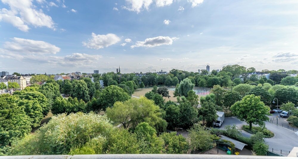 Фото Plaza Premium Köln