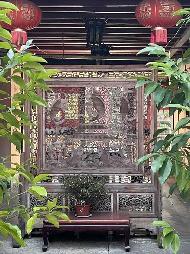 Гостиница Shaoxing Luxun Native Place Youth Hostel в Шаосине