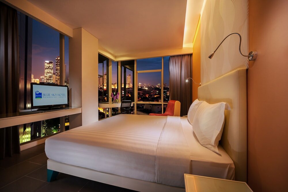 Фото Blue Sky Hotel Petamburan