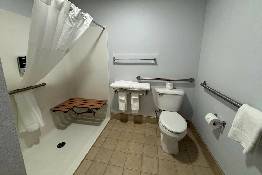 Фото Baymont by Wyndham Jacksonville