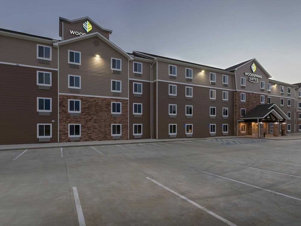 Фото WoodSpring Suites Lafayette