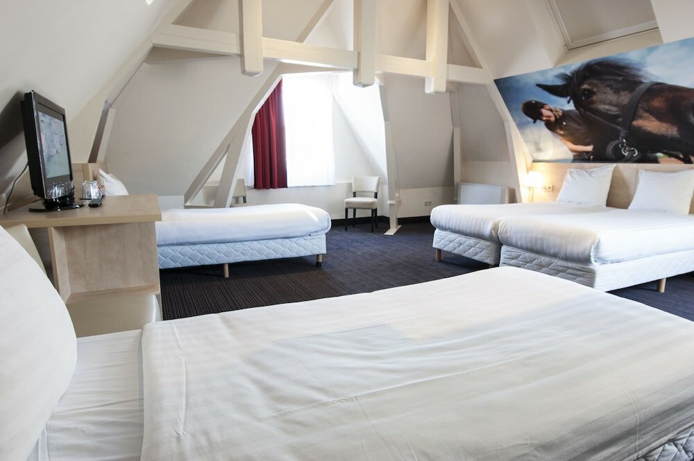 Фото Hotel Iron Horse