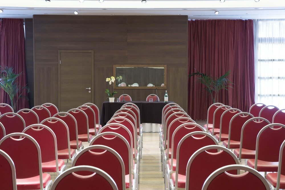 Фото Grand Hotel Savoia Cortina d'Ampezzo, A Radisson Collection Hotel