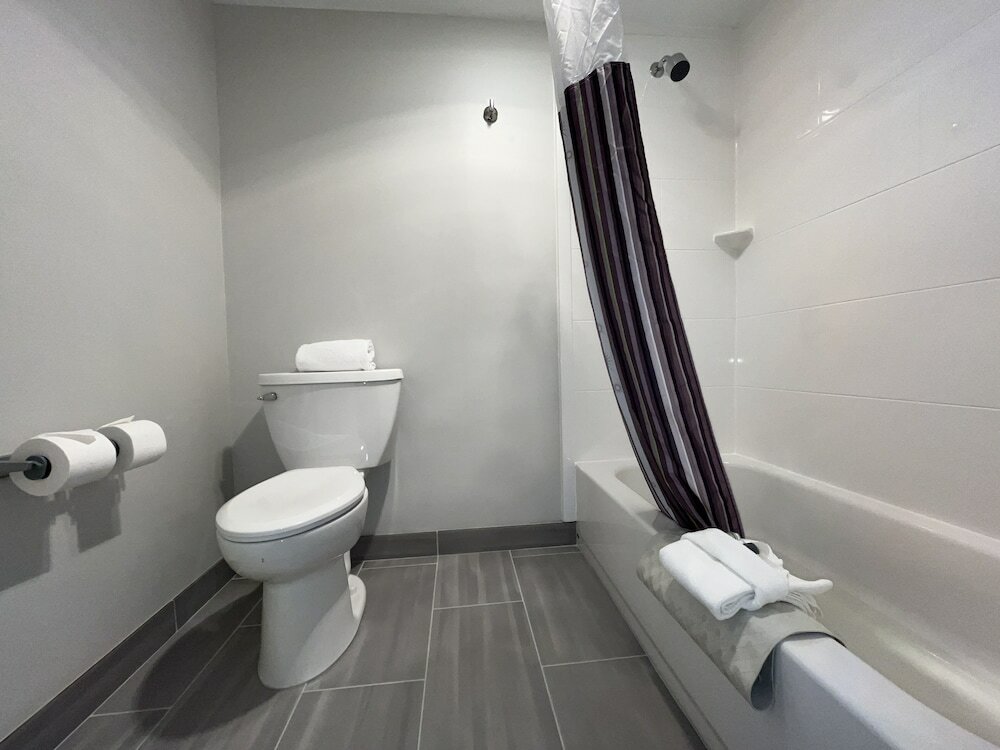 Фото La Quinta Inn by Wyndham Lynnwood